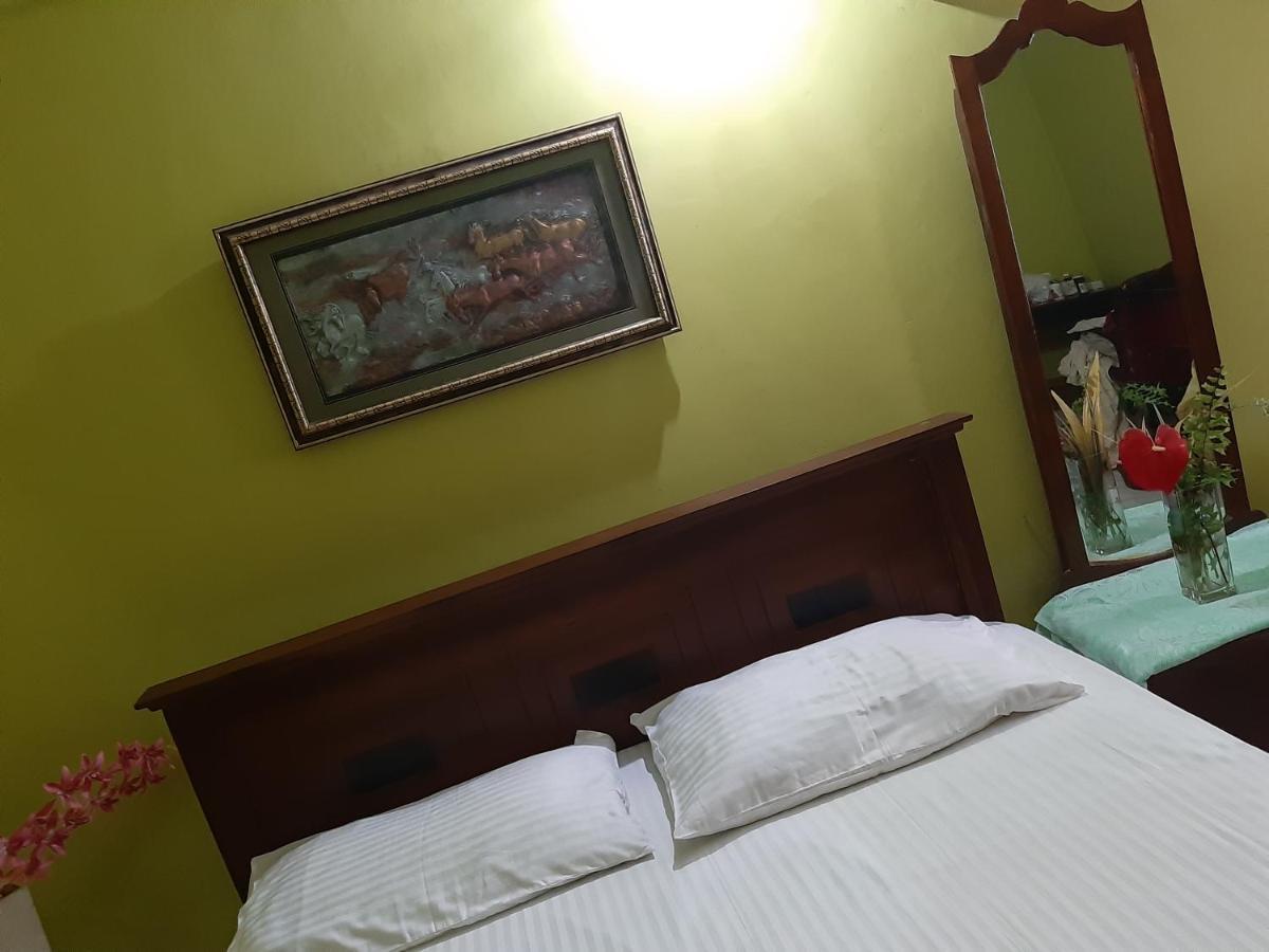 Hellen Homestay 니곰보 외부 사진