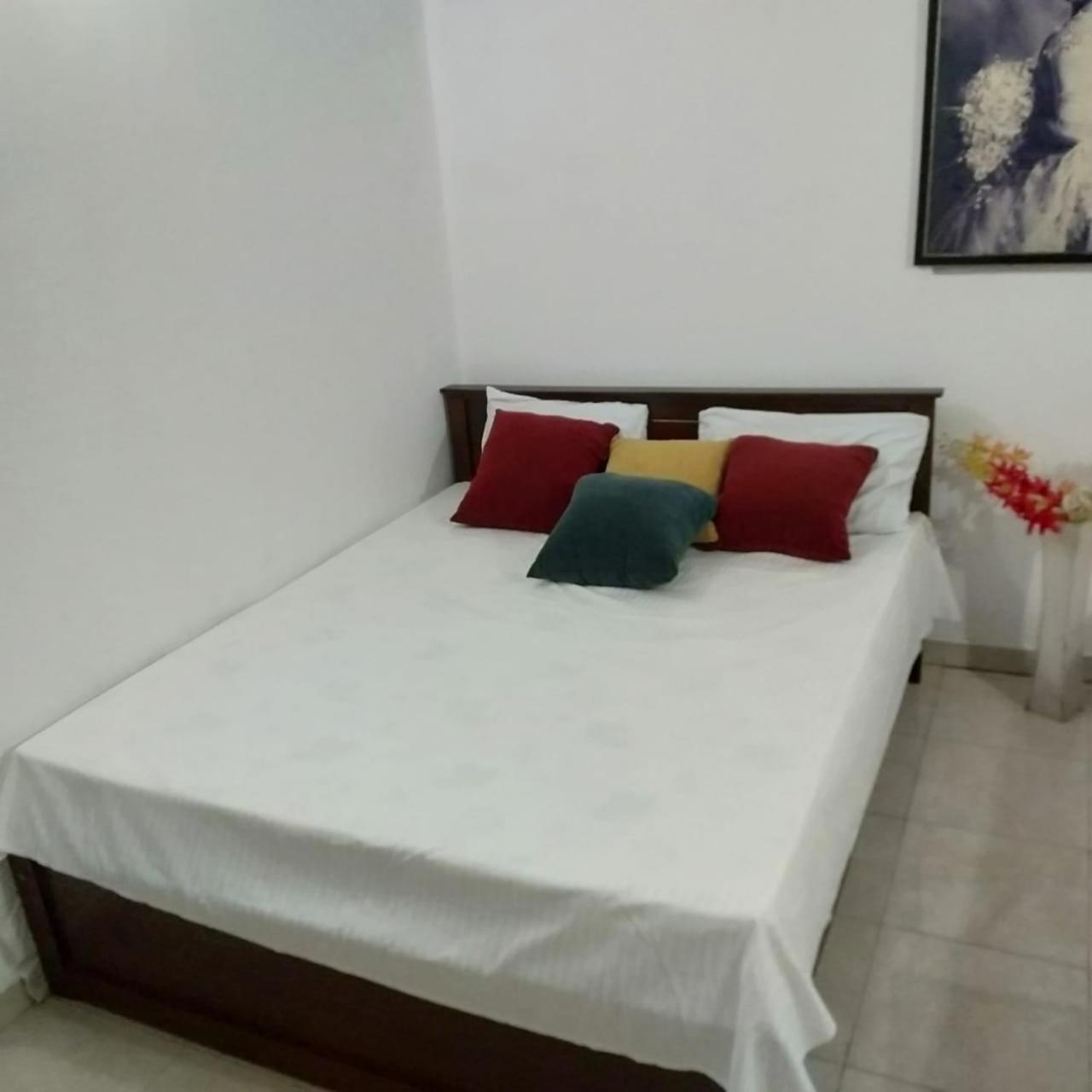 Hellen Homestay 니곰보 객실 사진